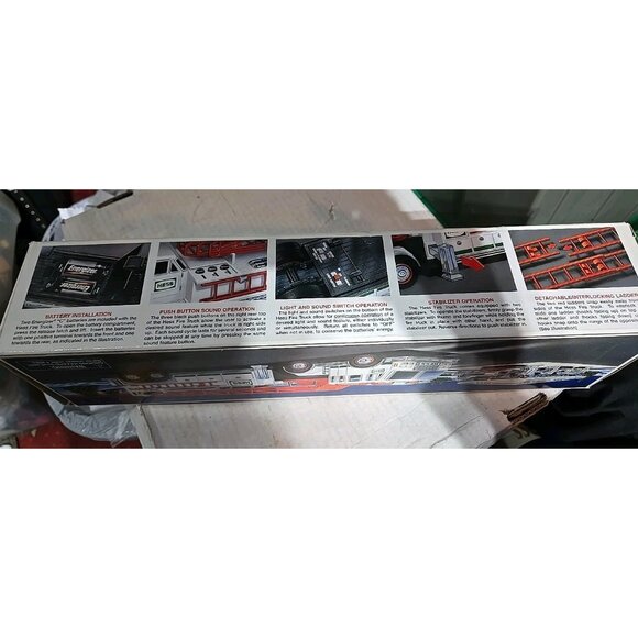 Open box  2000 Hess Toy Fire Truck In Box - Picture 2 of 7